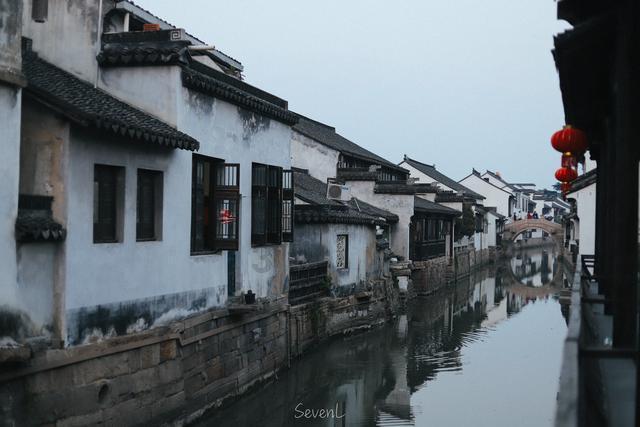 不小心把朋友用红油泼了一身怎么哄？游戏画面